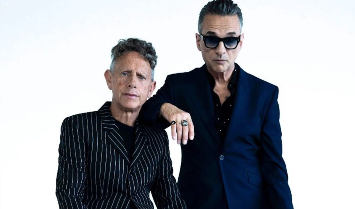 «Θυμήσου πως πρέπει να πεθάνεις»: Οι Depeche Mode επιστρέφουν θρηνώντας