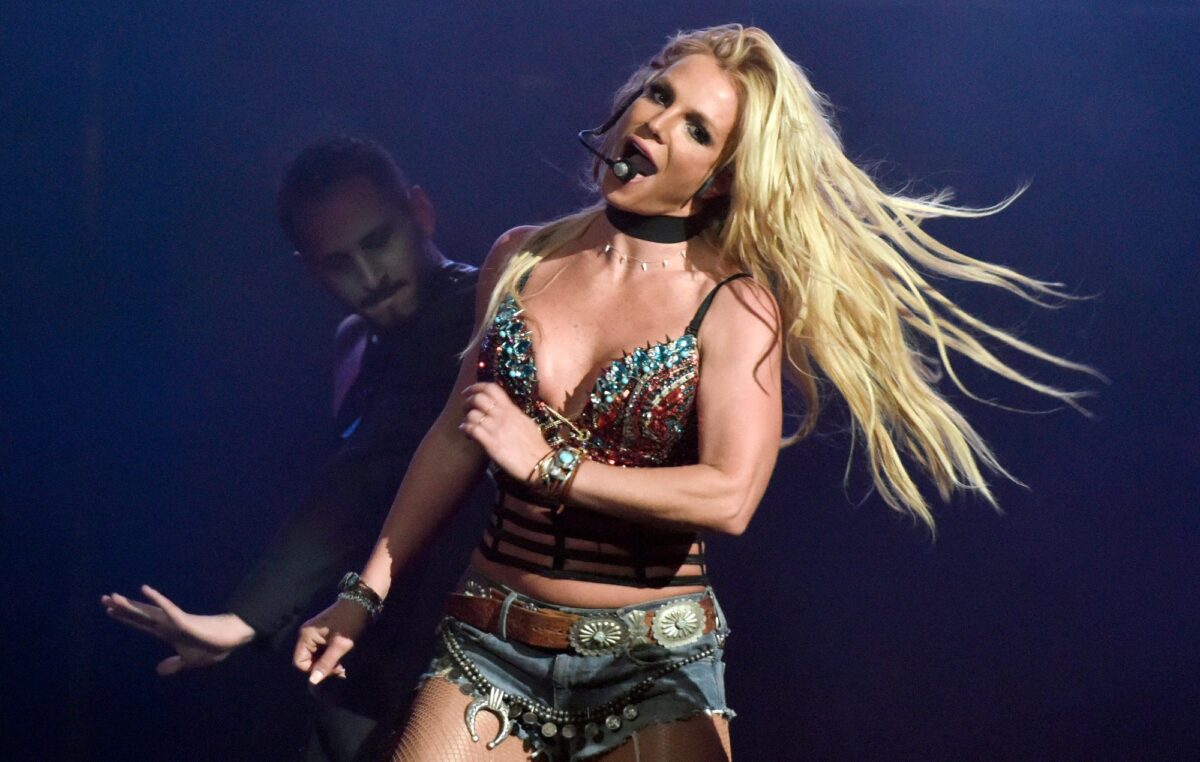Britney Spears κατά των γονιών της | «Προσεύχομαι να καείτε και οι δύο στην κόλαση»