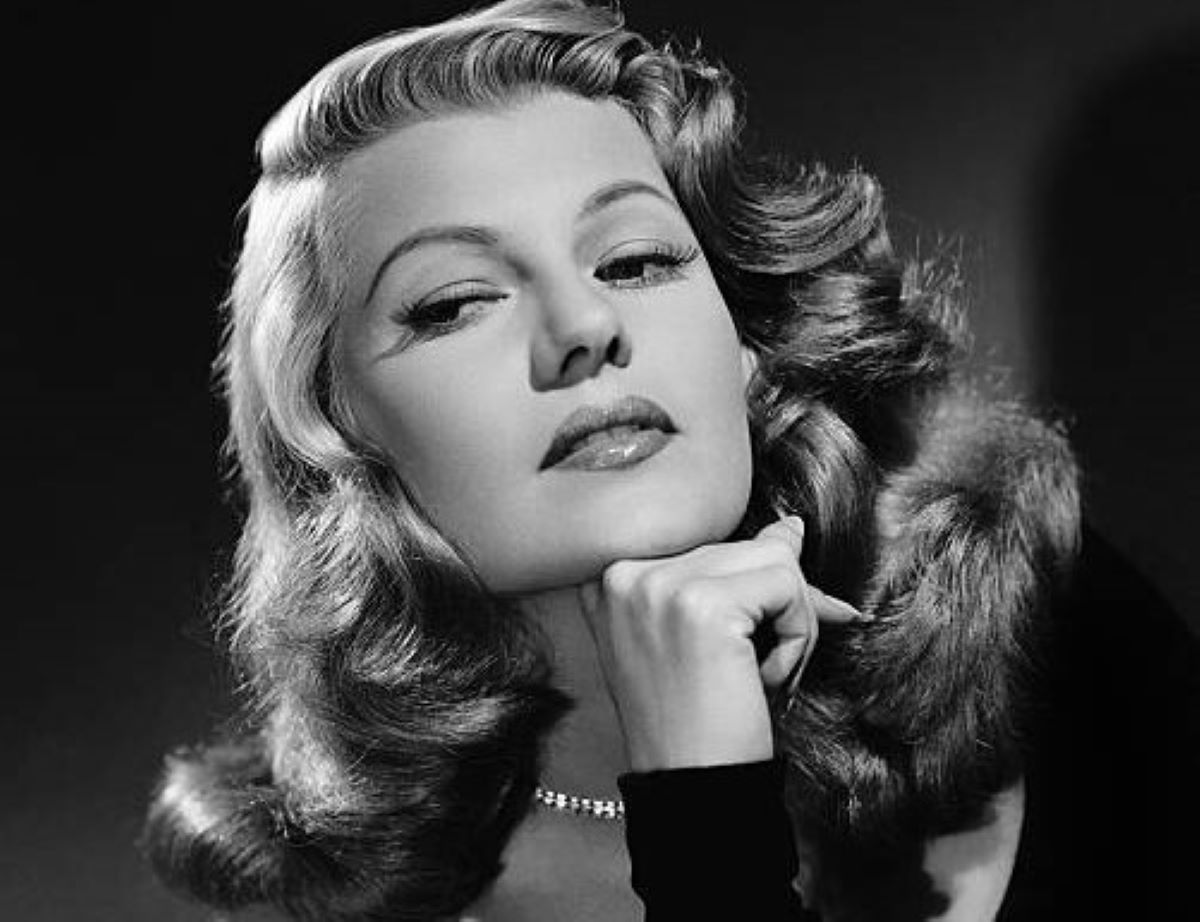 Rita Hayworth | Kάθε άντρας που γνώριζα, ξάπλωνε με την Gilda και ξυπνούσε μαζί μου
