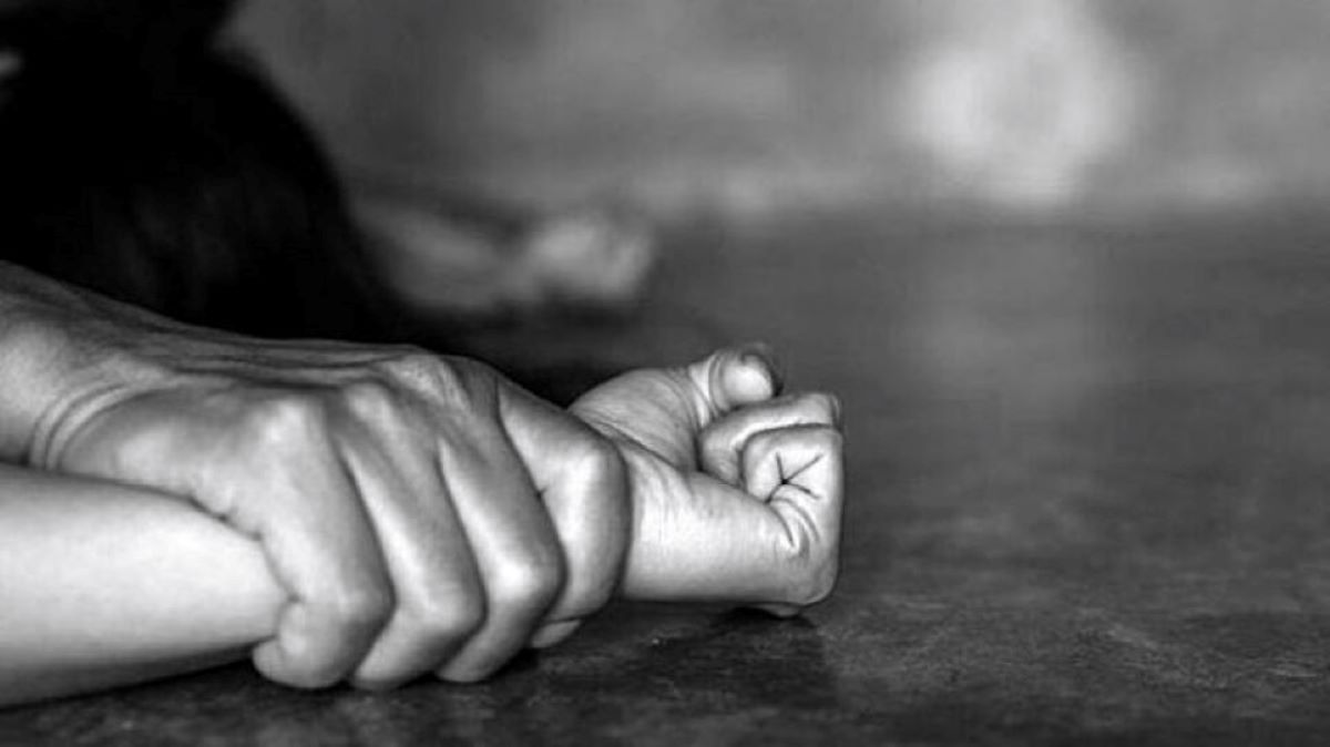 Πορτοσάλτε: «Οταν παίρνεις προϊόν από 12χρονο παιδί που περιγράφει τον βιασμό του, είσαι μπανιστιρτζής»