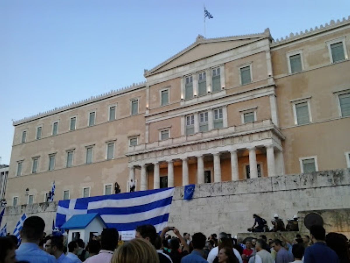 Το «Μένουμε Ευρώπη» δεν παίρνει ερωτηματικό, κύριοι καθηγητές!