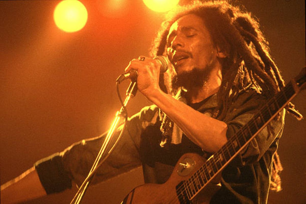 Bob Marley | Δε θα ξέρεις ποτέ πόσο δυνατός είσαι μέχρι τη στιγμή που το να είσαι δυνατός θα είναι η μόνη σου επιλογή