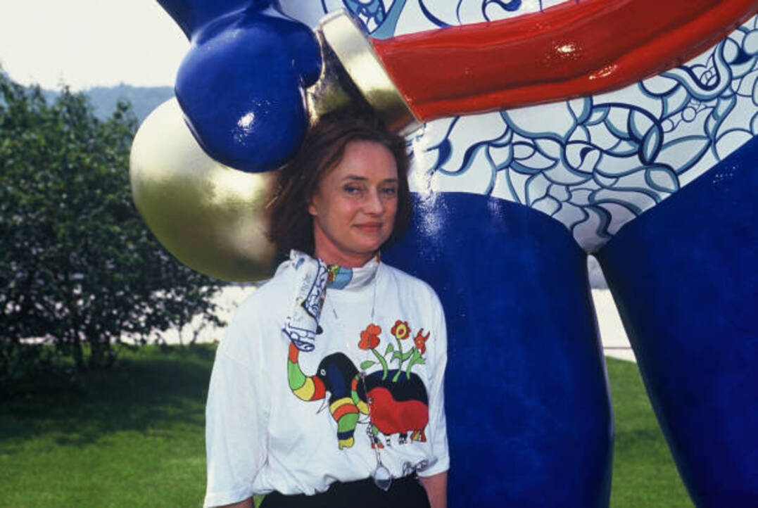 Niki de Saint Phalle | H επαναστάτρια καλλιτέχνιδα που εμπνεύστηκε από τον Gaudi