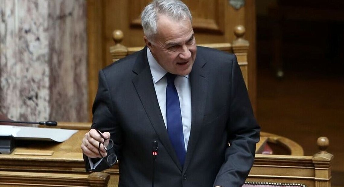 «Mπλόκο» στο κόμμα Kασιδιάρη