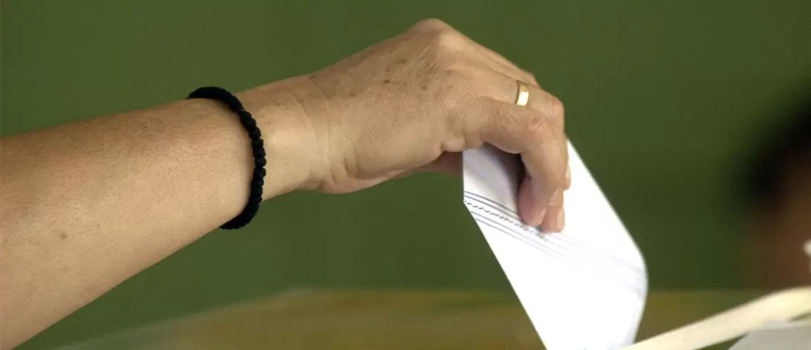 Metron Analysis: Στο 8,2% η διαφορά της ΝΔ από τον ΣΥΡΙΖΑ στην εκτίμηση ψήφου