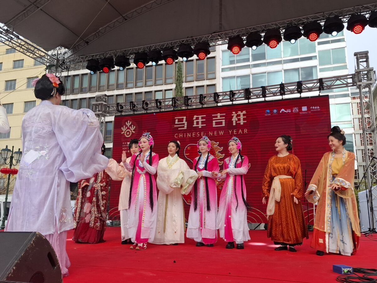 Η Πόλη Unplugged: Δράκοι στην Κοτζιά και ελληνικοί καβγάδες για ιδεογράμματα