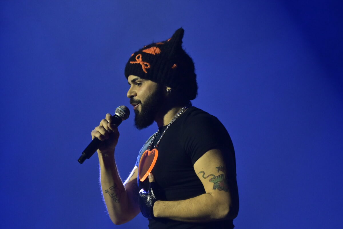 Τα τραγούδια του Akyla στη σωστή σειρά