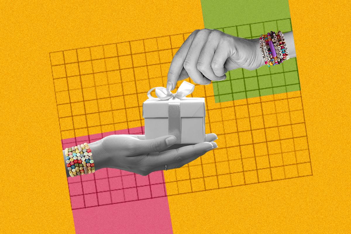 Galentine’s Day: 10 δώρα για να γιορτάσεις τη γυναικεία φιλία