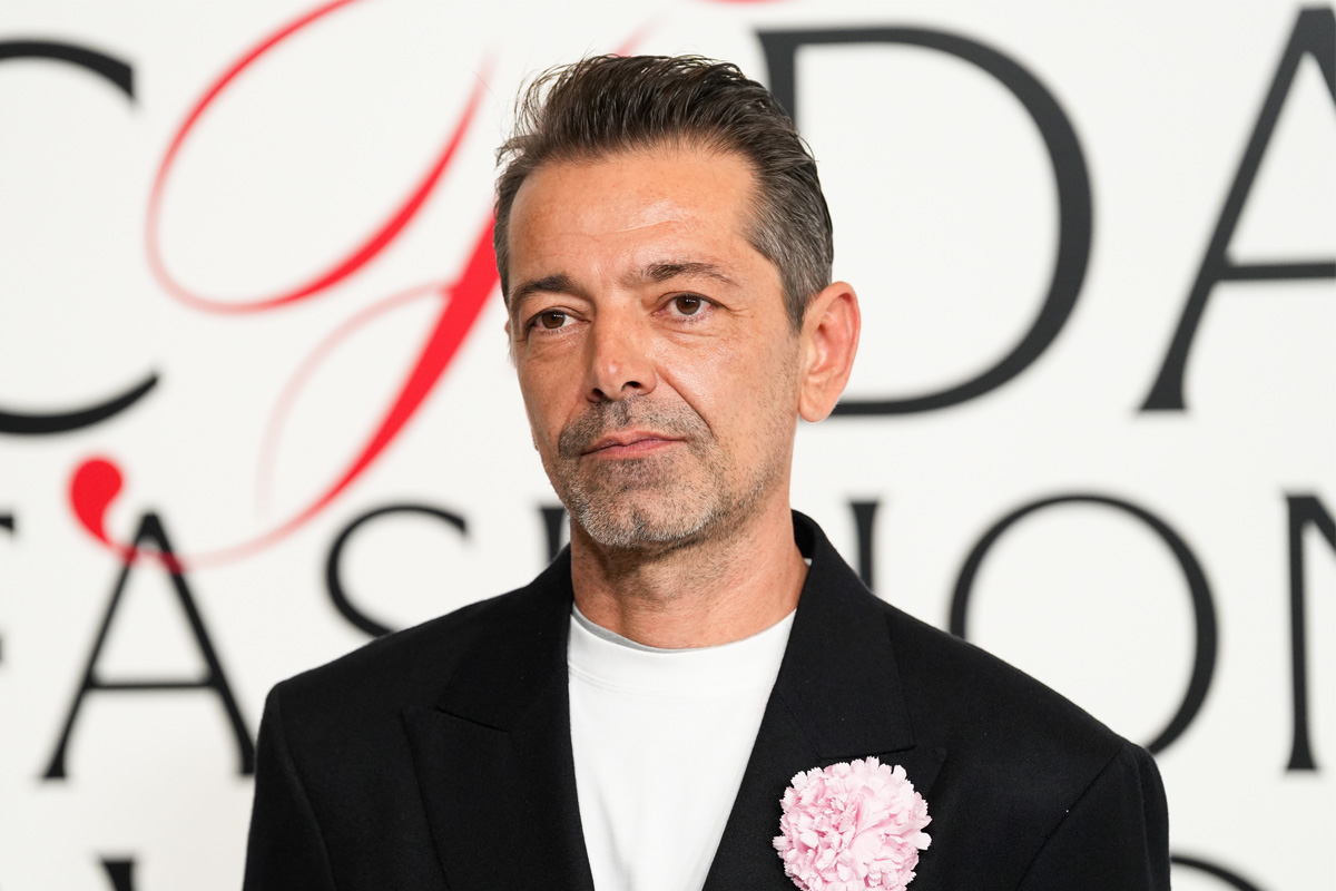 Θρόνος ή ηλεκτρική καρέκλα; Ο Pieter Mulier είναι ο νέος καλλιτεχνικός διευθυντής του Versace