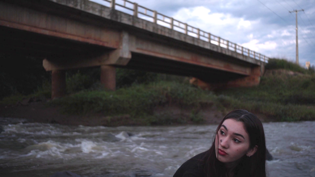 Γύρω από τον Παράδεισο Around Paradise 