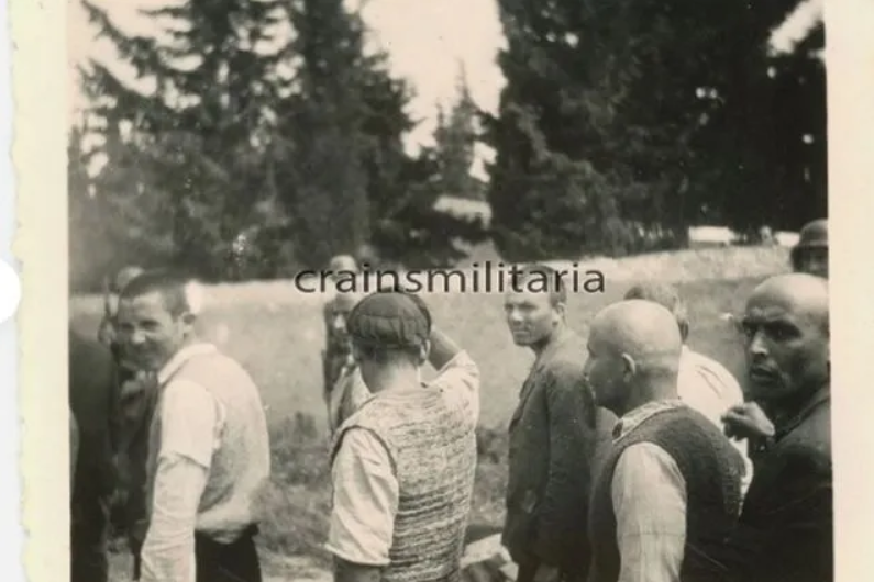 Οι 200 μελλοθάνατοι της Καισαριανής στις τελευταίες τους στιγμές.