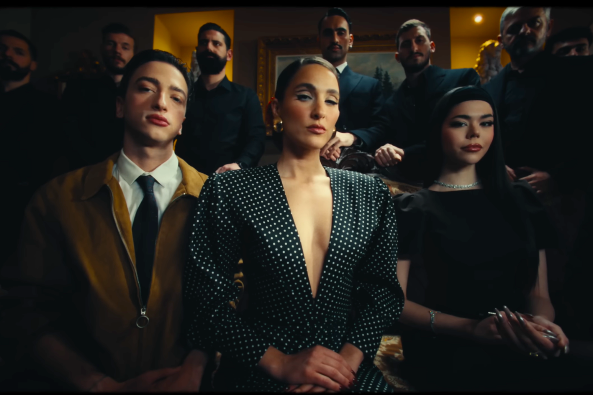 Θα θέλαμε πολύ να βρεθούμε στο pareaκι του βίντεο κλιπ για το «Paréa» της Evangelia