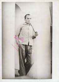 Ο Νίκος Καζαντζάκης ήταν cool, πολύ πριν γίνει cool.