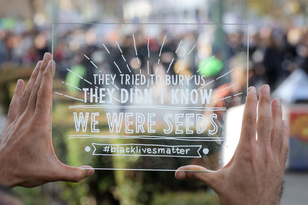 Ντίνος Χριστιανόπουλος προσπάθησαν να με θάψουν αλλά ήμουν σπόρος