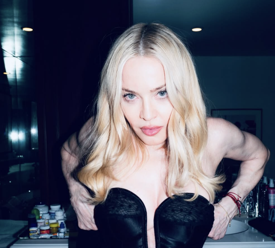 Μαντόνα: Ο λόγος που όλοι ασχολούνται με την εμφάνιση της στο σόου των Dolce & Gabbana