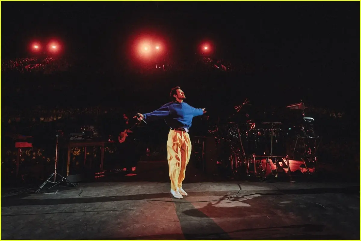 Τι να δω απόψε: Ο Χάρι Στάιλς επιστρέφει στη σκηνή για ένα μόνο βράδυ