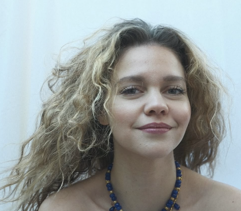 Η Λίλα Μπακλέση είναι έγκυος και το ανακοίνωσε με τον πιο cool τρόπο