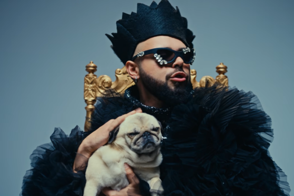 Ο Akylas σε «Wild Dances» με το είδωλό του, τη Ρουσλάνα