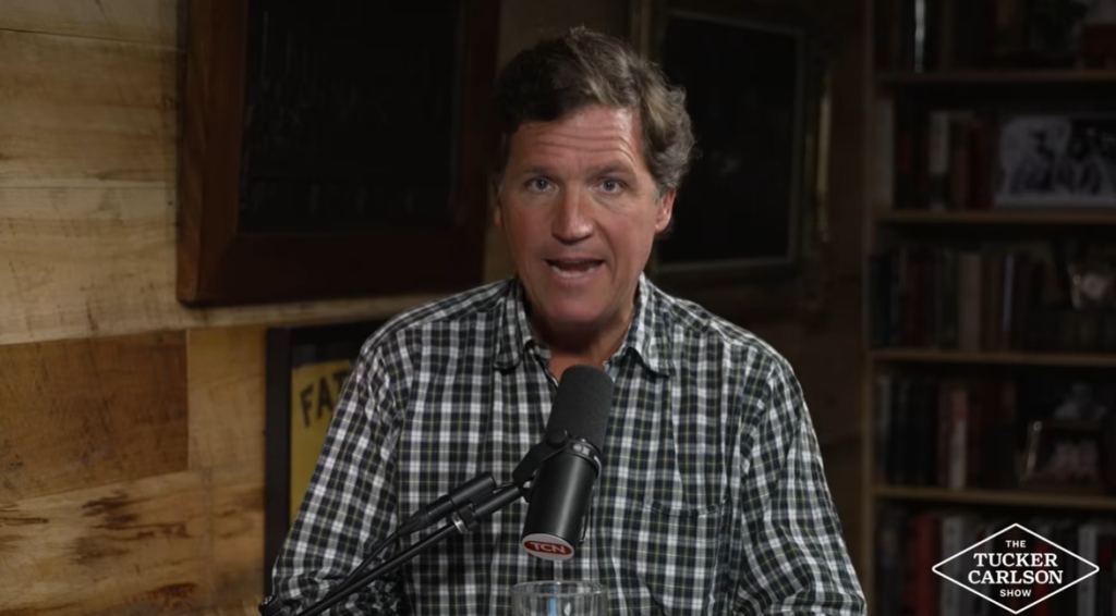 Ο άλλοτε «ιεραπόστολος» του Τραμπ, Τάκερ Κάρλσον, μίλησε με σκληρά λόγια εναντίον του πρόεδρου των ΗΠΑ. 