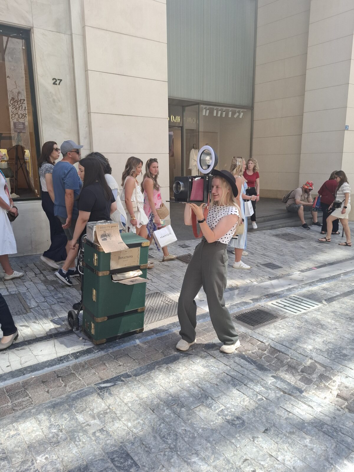 Η πόλη unplugged: Η Ερμού ανήκει στους μουσικούς της