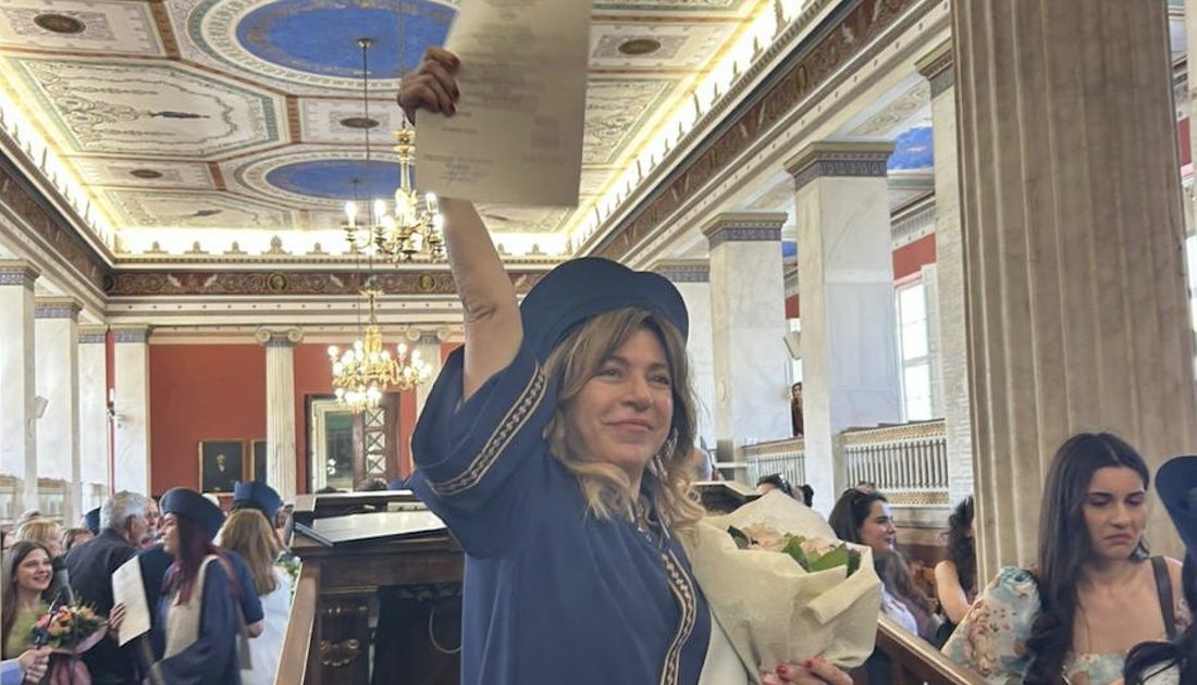 Δήμητρα Παπαδοπούλου: Πήρε πτυχίο στα 64 και το γιόρτασε