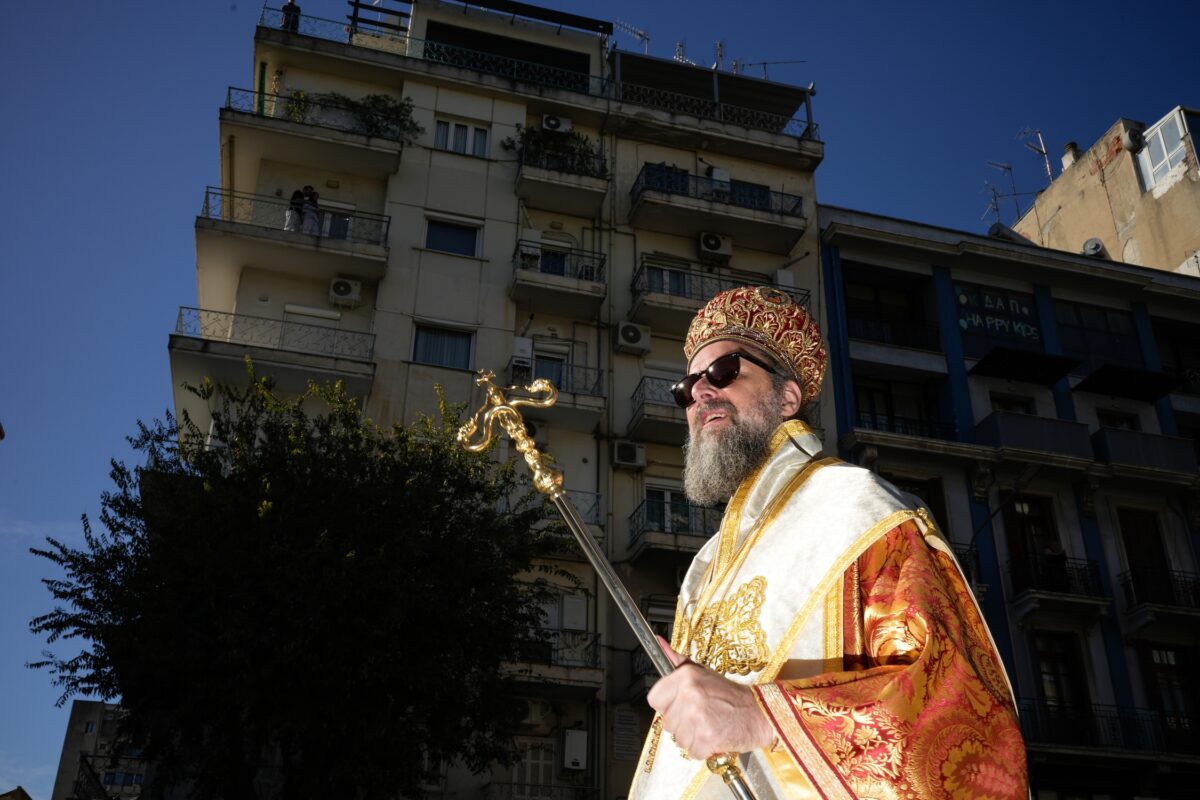 «Μητροπολίτης ή βουλευτής»