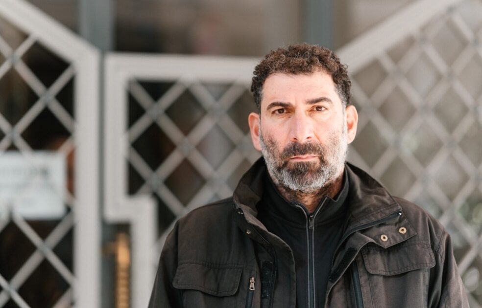 Γιάννης Οικονομίδης στο ΚΛΙΚ: «Το σινάφι, μέσω των βραβείων Ίρις, έριξε δυο ταινίες μου στο χαντάκι»