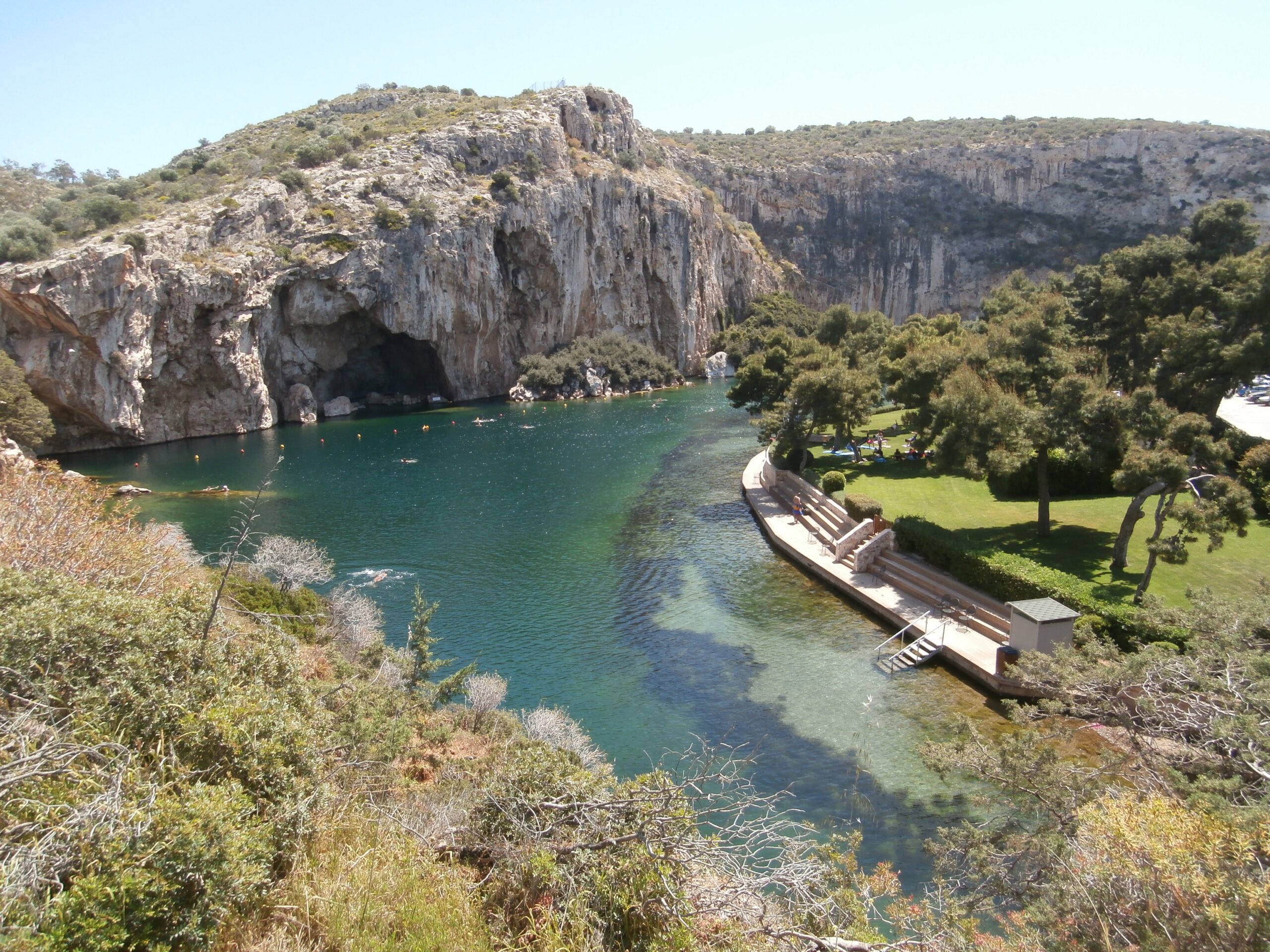 παραλίες αττικής λίμνη βουλιαγμενης