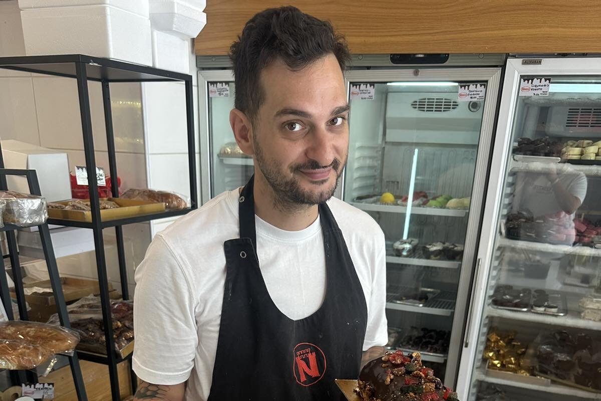Πάλη, ΠΑΟΚ, αρμενοβίλ και cassata: Η απίστευτη ιστορία του ζαχαροπλαστείου Κουφός στη Θεσσαλονίκη