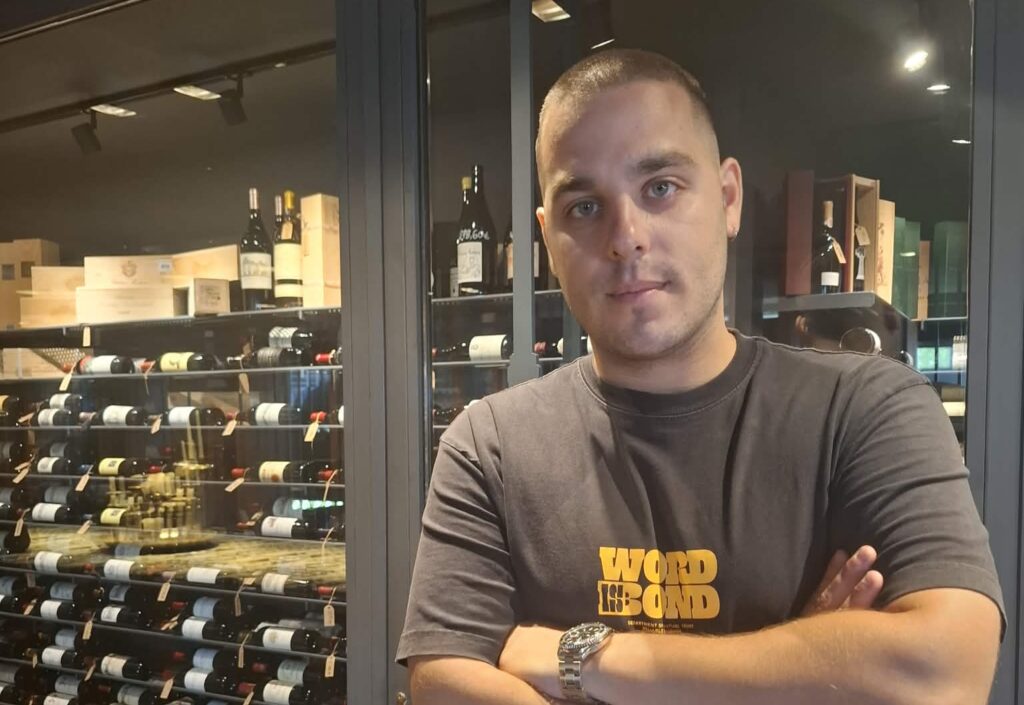 Ο σομελιέ Χρήστος Θεοδωρόπουλος βρήκε ποια κρασιά θα κάνουν τη μετάβαση από το καλοκαίρι στο φθινόπωρο υποφερτή